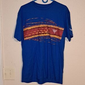 Columbia blue short sleeve fish t shirt size large